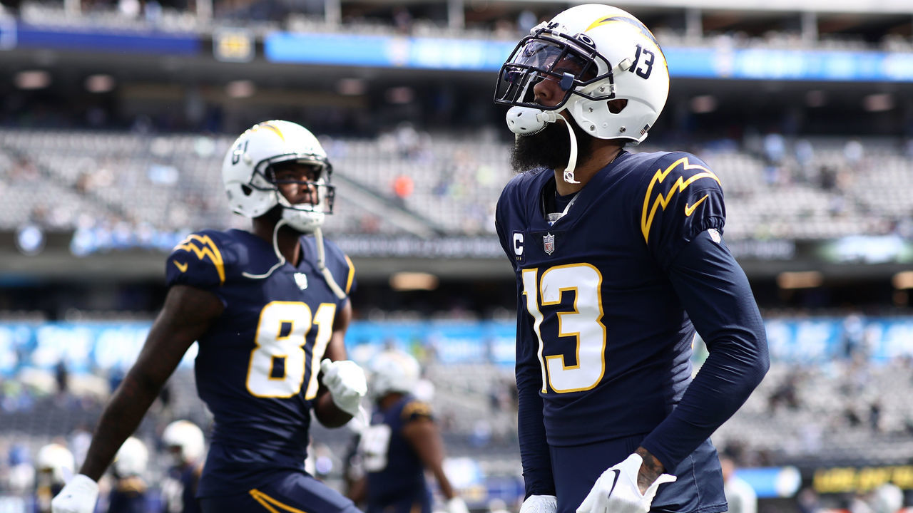 INGLEWOOD, CALIFORNIA - OCTOBER 23: Keenan Allen #13 and Mike Williams #81 of the Los Angeles Chargers warm up prior to the game against the Seattle Seahawks at SoFi Stadium on October 23, 2022 in Inglewood, California. The Los Angeles Chargers lost 23-37.