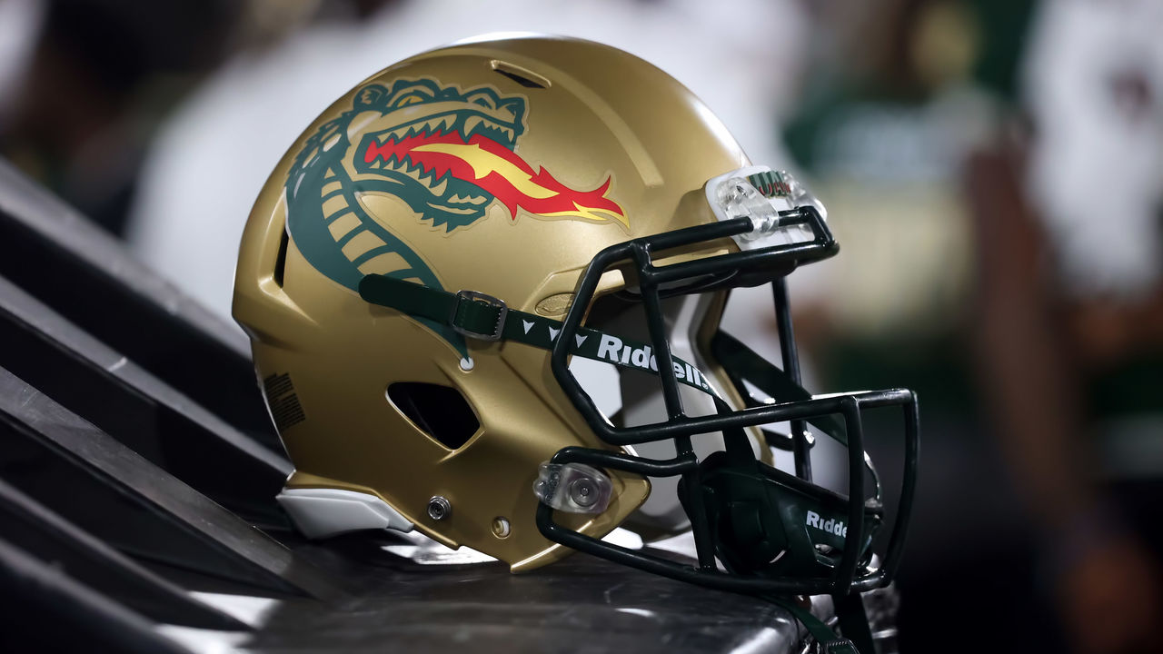 3 Best Prop Bets for Miami (OH) vs UAB Bahamas Bowl 2022 (Blazers  Playmakers Soar Against Declining RedHawks D)