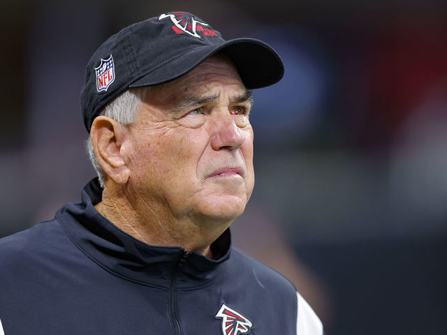 Falcons' Pees released from hospital after pregame injury