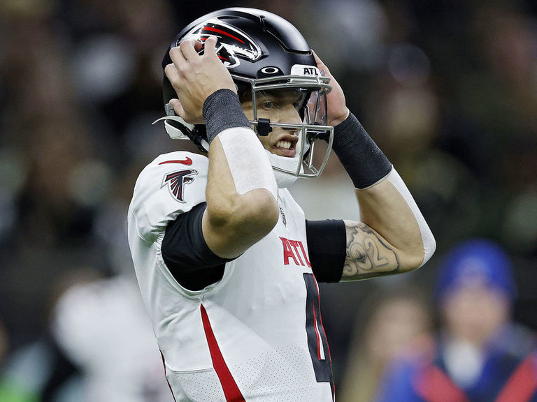 NFL Week 17: Should you bet on Desmond Ridder and the Falcons against the  Cardinals?