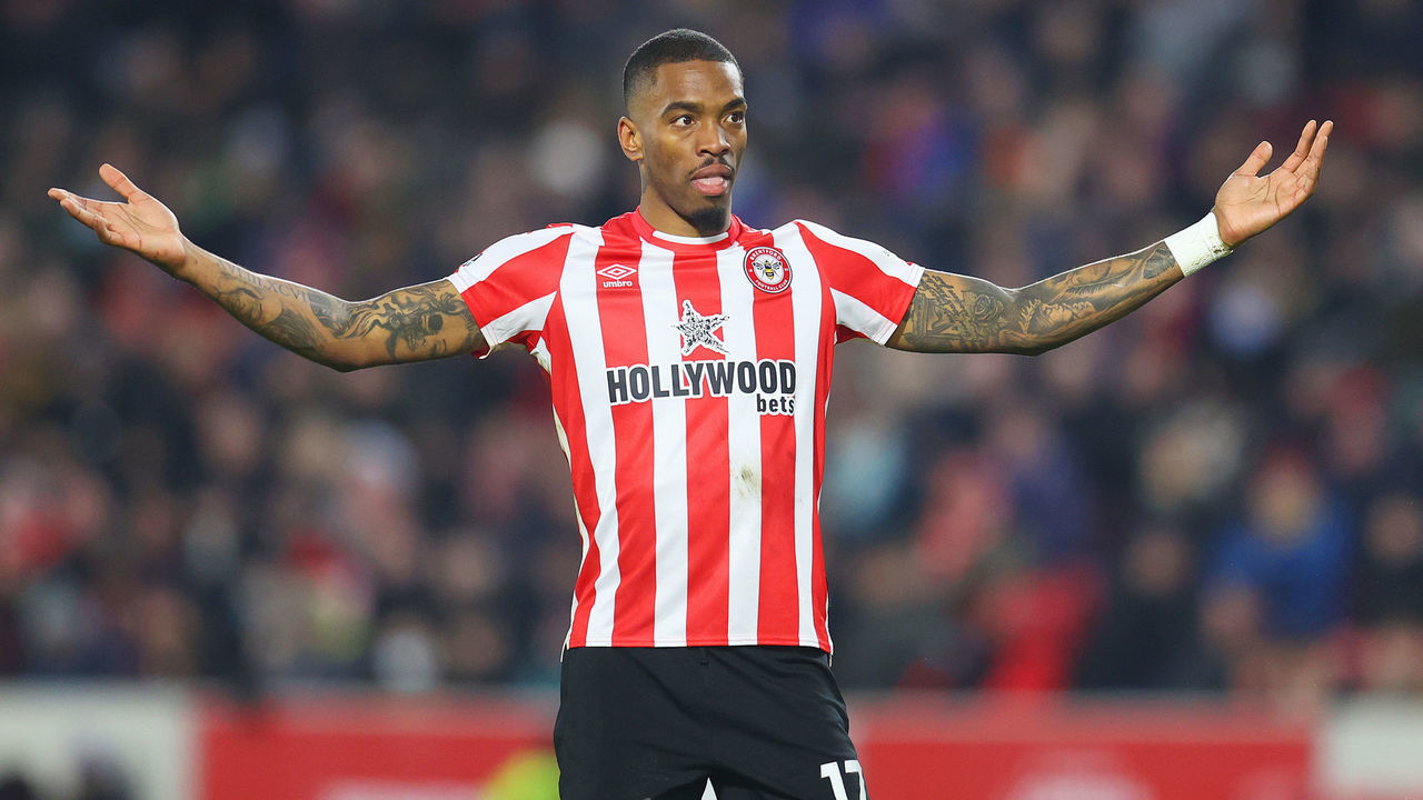 BRENTFORD, ENGLAND - JANUARY 22: Ivan Toney of Brentford reacts during the Premier League match between Brentford and Wolverhampton Wanderers at Brentford Community Stadium on January 22, 2022 in Brentford, England.