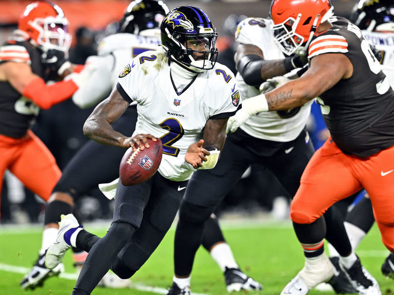 Ravens to start Huntley vs. Falcons with Lamar out for 3rd straight game