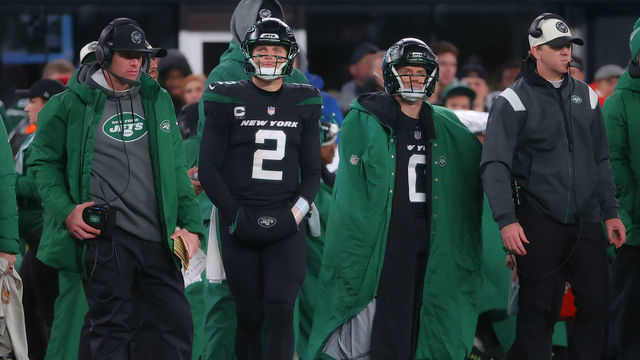 EAST RUTHERFORD, NJ - DECEMBER 22: New York Jets quarterback Zach Wilson (2) stands on the sideline and watches during the fourth quarter of the game between the New York Jets and the Jacksonville Jaguars on December 22, 2022 at MetLife Stadium in East Rutherford, New Jersey.