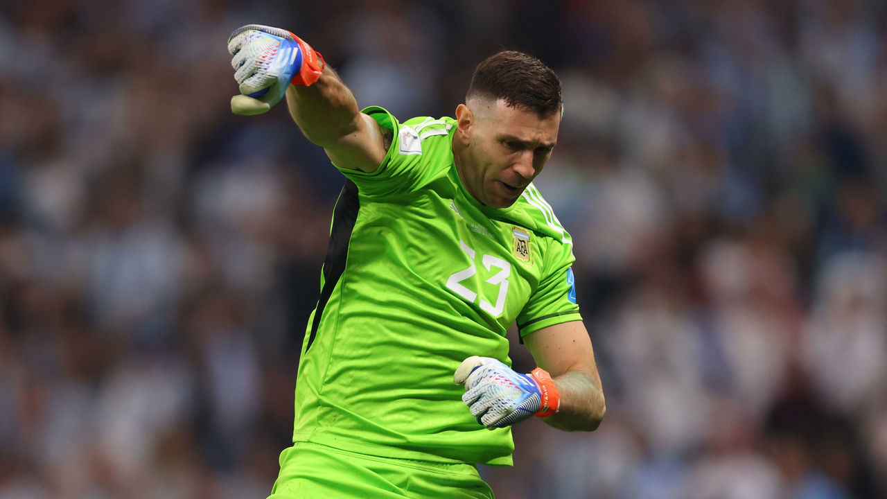 LUSAIL CITY, QATAR - DECEMBER 18: Emiliano Martinez of Argentina celebrates during the FIFA World Cup Qatar 2022 Final match between Argentina and France at Lusail Stadium on December 18, 2022 in Lusail City, Qatar.