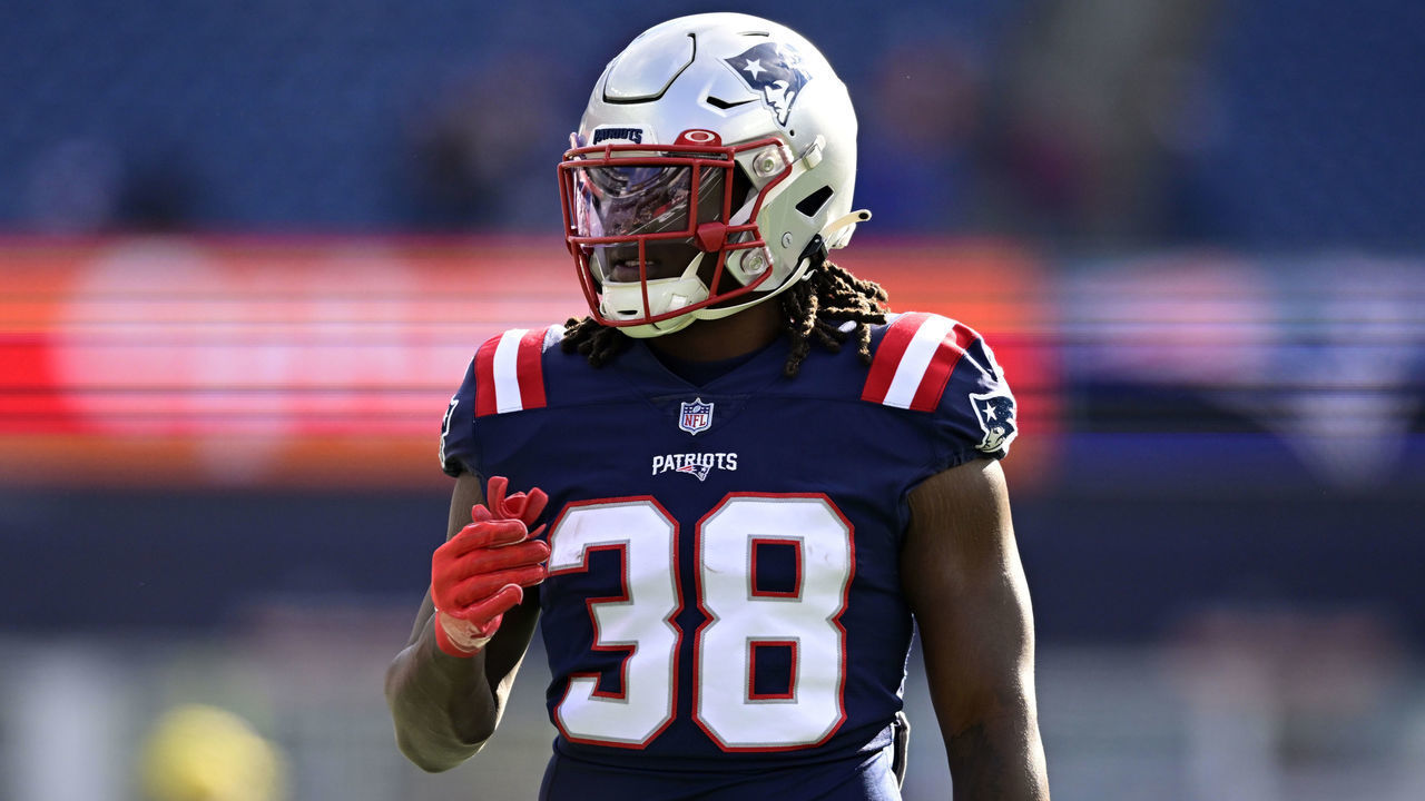 FOXBOROUGH, MA - NOVEMBER 20: Rhamondre Stevenson #38 of the New England Patriots warms up before a game against the New York Jets at Gillette Stadium on November 20, 2022 in Foxborough, Massachusetts.