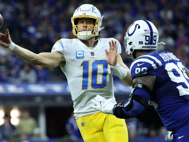 NFL, American Football Herren, USA Los Angeles Chargers at Indianapolis Colts  Dec 26, 2022; Indianap