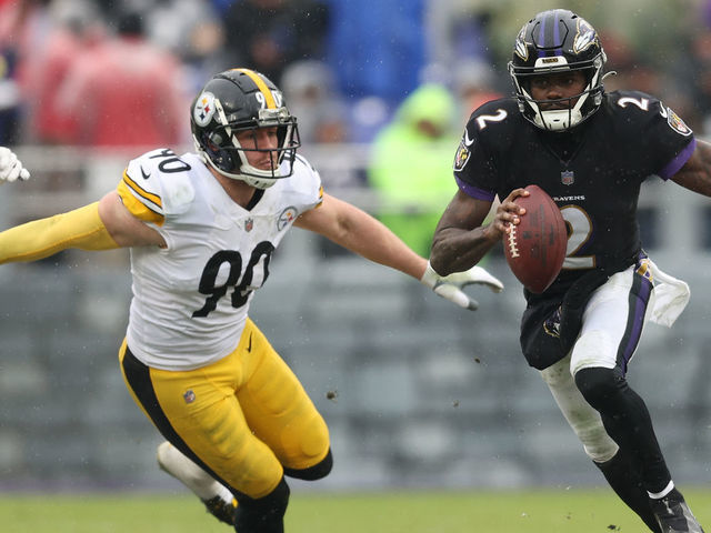 BALTIMORE, MARYLAND - JANUARY 09: Tyler Huntley #2 of the Baltimore Ravens rushes with the ball against the Pittsburgh Steelers at M&T Bank Stadium on January 09, 2022 in Baltimore, Maryland.