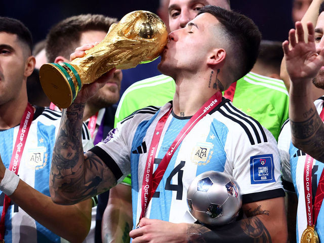 Enzo Fernandez Sự Điềm Tĩnh Của Sao Trẻ Argentina – Hợp Nhất Giữa Tài Năng, Bình Tĩnh Và Tầm Nhìn Chiến Thuật Enzo Fernandez Sự Điềm Tĩnh Của Sao Trẻ Argentina – Hợp Nhất Giữa Tài Năng, Bình Tĩnh Và Tầm Nhìn Chiến Thuật