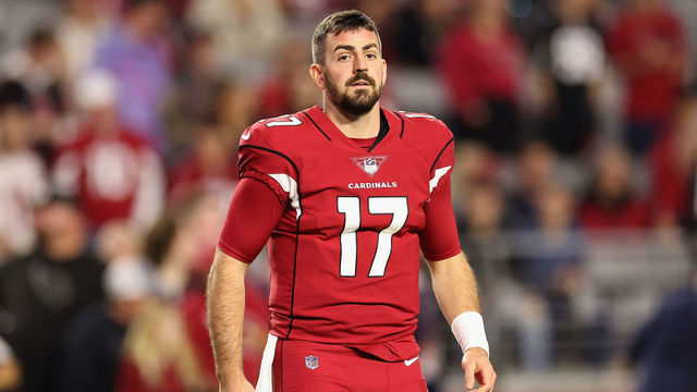 GLENDALE, ARIZONA - DECEMBER 25: Quarterback David Blough #17 of the Arizona Cardinals warms up before he NFL game at State Farm Stadium on December 25, 2022 in Glendale, Arizona. The Buccaneers defeated the Cardinals 19-16 in overtime.
