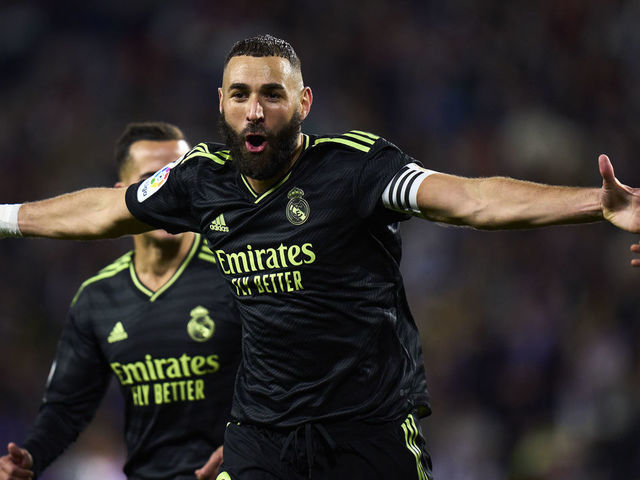 Benzema buries World Cup woe with double strike in Real Madrid win