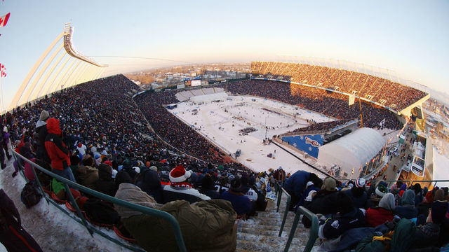 EDMONTON, CANADA - NOVEMBER 22: A general view of the stadium and ice rink as Edmonton Oilers take on the Montreal Canadiens for the Molson Canadien Heritage Classic on November 22, 2003 at Commonwealth Stadium in Edmonton, Canada. The Oilers defeated the Canadiens 2-0.