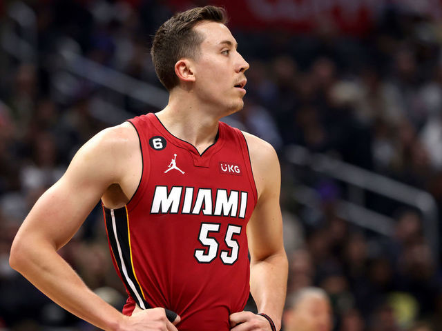 LOS ANGELES, CALIFORNIA - JANUARY 02: Duncan Robinson #55 of the Miami Heat looks on during the second quarter against the Los Angeles Clippers at Crypto.com Arena on January 02, 2023 in Los Angeles, California.