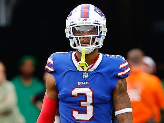 Bills' Damar Hamlin is in 'good spirits' after being transferred to Buffalo  hospital, team says