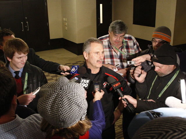 Report: Texas Stars head coach Willie Desjardins to interview in Pittsburgh, Vancouver