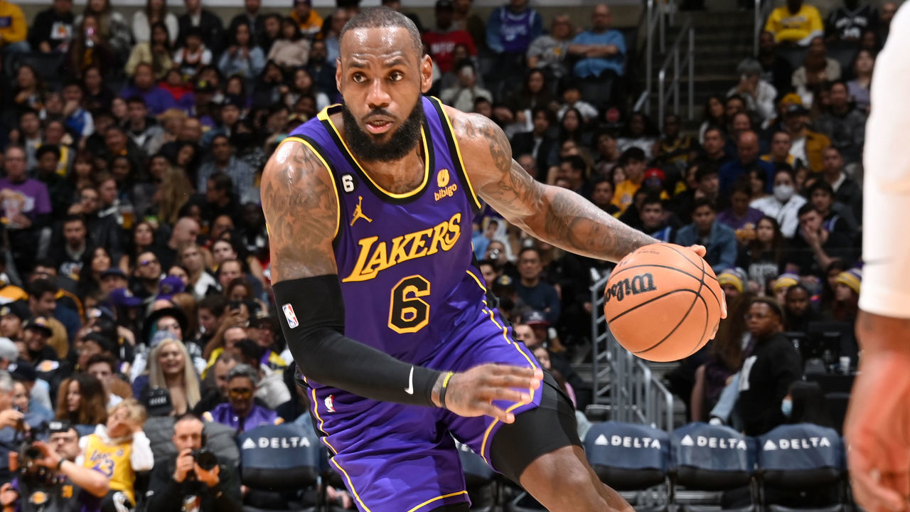 LOS ANGELES, CA - JANUARY 6: LeBron James #6 of the Los Angeles Lakers handles the ball during the game against the Atlanta Hawks on January 6, 2023 at Crypto.Com Arena in Los Angeles, California. NOTE TO USER: User expressly acknowledges and agrees that, by downloading and/or using this Photograph, user is consenting to the terms and conditions of the Getty Images License Agreement. Mandatory Copyright Notice: Copyright 2023 NBAE