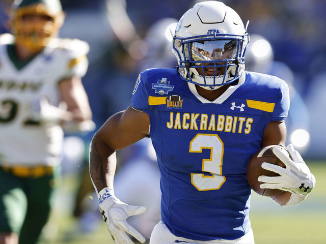 FRISCO, TX - JANUARY 08: South Dakota State Jackrabbits running back Amar Johnson (3) runs it in for a touchdown against the North Dakota State Bison during the FCS Championship game on January 08, 2023 at the Toyota Stadium in Frisco, TX.