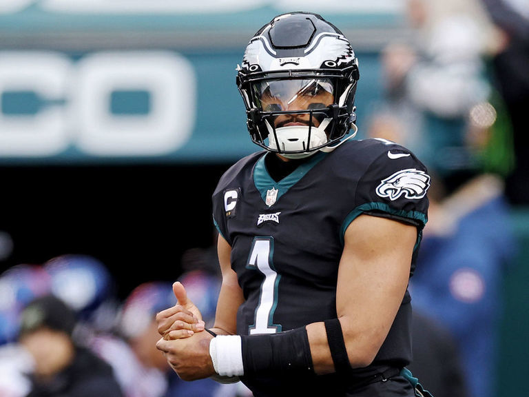 Hurts Returns From Injury Leads Eagles To No 1 Seed In NFC TheScore hurts-returns-from-injury-leads-eagles-to-no-1-seed-in-nfc-thescore