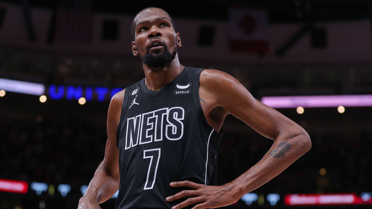 CHICAGO, IL - JANUARY 04: Brooklyn Nets Forward Kevin Durant (7) looks on after a NBA game between the Brooklyn Nets and the Chicago Bulls on January 4, 2023 at the United Center in Chicago, IL.