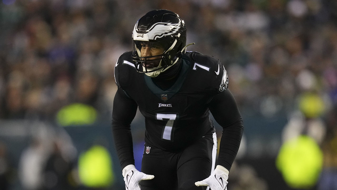 PHILADELPHIA, PA - JANUARY 08: Haason Reddick #7 of the Philadelphia Eagles in action against the New York Giants at Lincoln Financial Field on January 8, 2023 in Philadelphia, Pennsylvania.