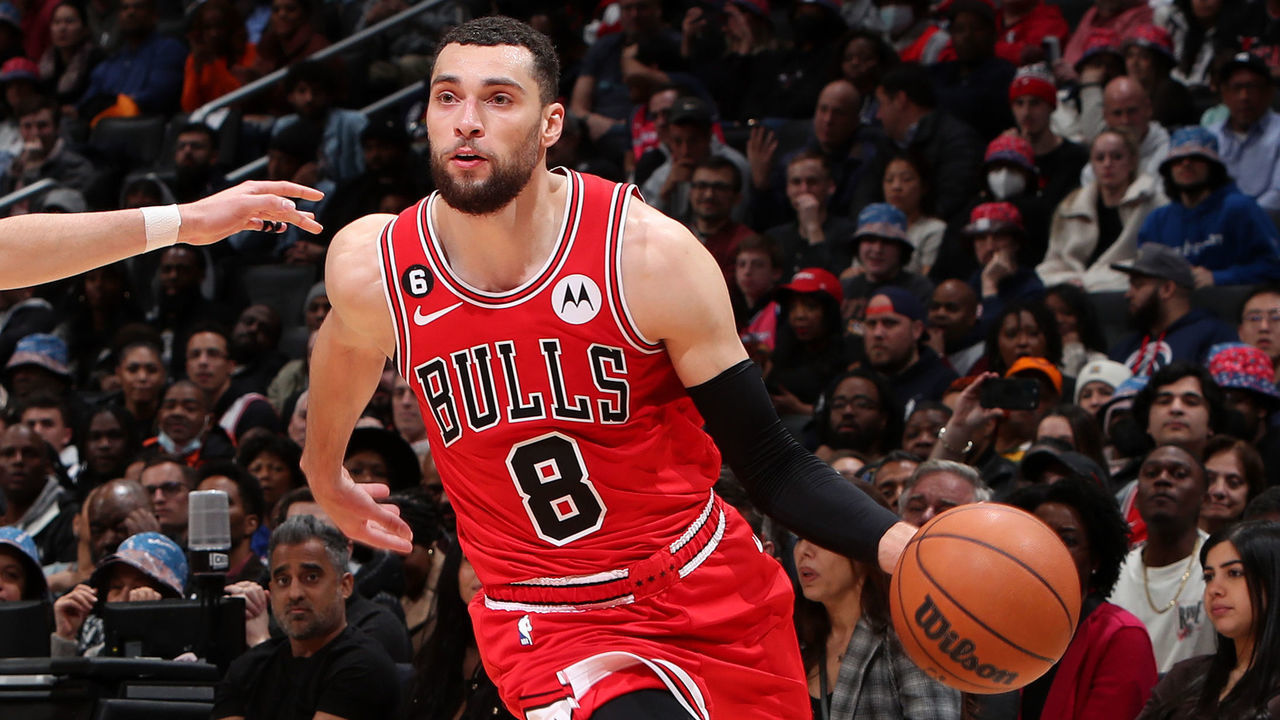 WASHINGTON, DC - JANUARY 11: Zach LaVine #8 of the Chicago Bulls /dribbles the ball against the Washington Wizards on January 11, 2023 at Capital One Arena in Washington, DC. Mandatory Copyright Notice: Copyright 2023 NBAE