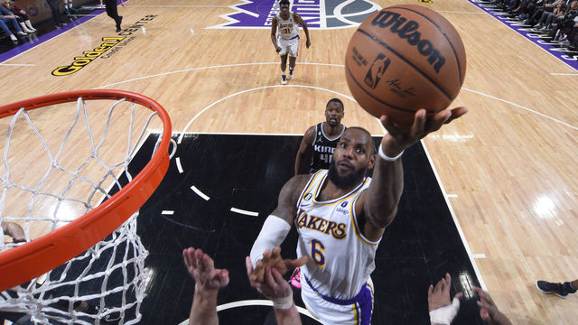 SACRAMENTO, CA - JANUARY 7: LeBron James #6 of the Los Angeles Lakers drives to the basket during the game against the Sacramento Kings on January 7, 2023 at Golden 1 Center in Sacramento, California. Mandatory Copyright Notice: Copyright 2023 NBAE