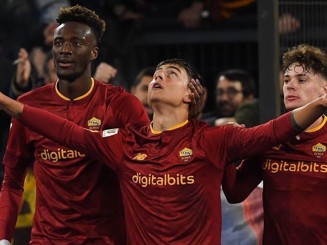 Roma into Coppa Italia quarters, potentially setting up clash with Napoli