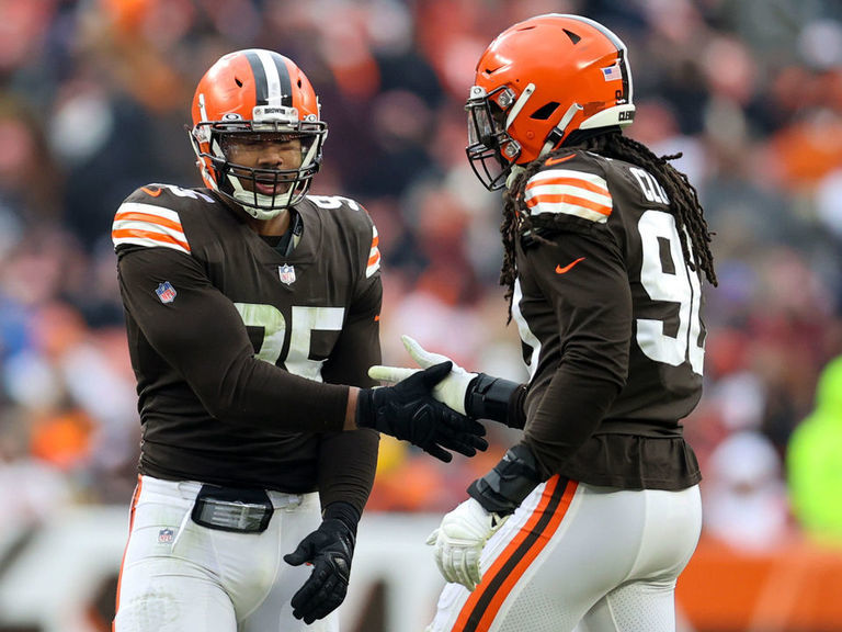 Jadeveon Clowney makes most of Browns' season finale against