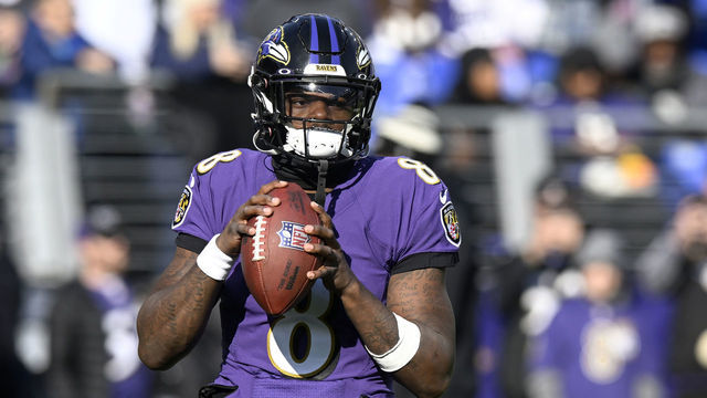 BALTIMORE, MARYLAND - DECEMBER 04: Lamar Jackson #8 of the Baltimore Ravens warms up before the game against the Denver Broncos at M&T Bank Stadium on December 04, 2022 in Baltimore, Maryland.