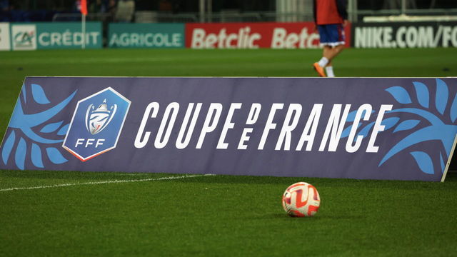 CHATEAUROUX, FRANCE - JANUARY 06: illustration screen French Cup during the French Cup match between Chateauroux BFC and Paris Saint-Germain on January 06, 2023 in Chateauroux, France.