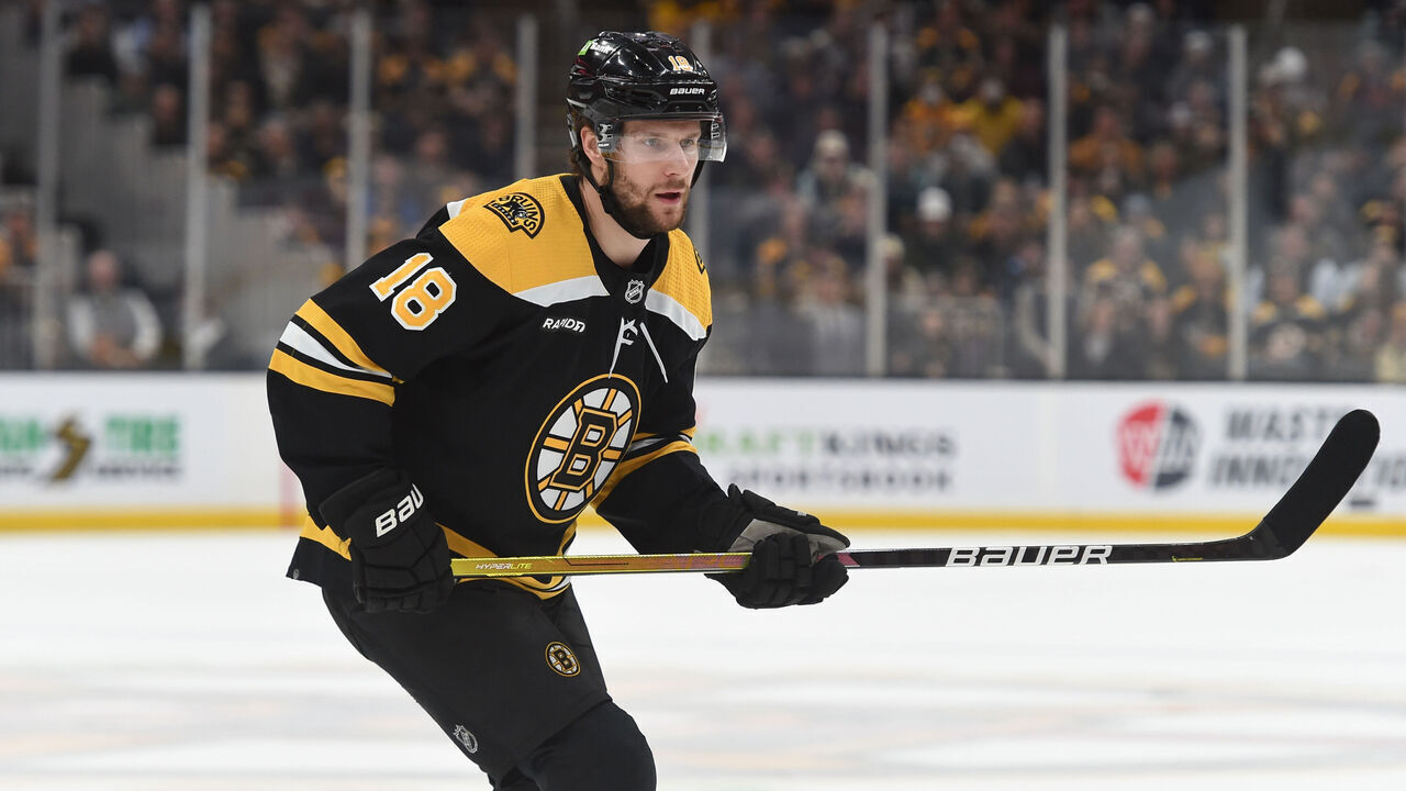 BOSTON, MASSACHUSETTS - JANUARY 12: Pavel Zacha #18 of the Boston Bruins skates against the Seattle Kraken at the TD Garden on January 12, 2023 in Boston, Massachusetts.
