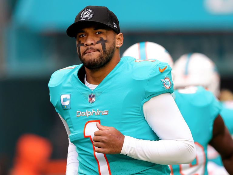 Report: Tua expected back as Dolphins' starting QB in 2023