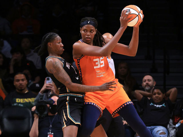 BROOKLYN, NY - MAY 7: Jonquel Jones #35 of the Connecticut Sun handles the ball during the game against the New York Liberty on May 7, 2022 at Barclays Center in Brooklyn, New York. Mandatory Copyright Notice: Copyright 2022 NBAE
