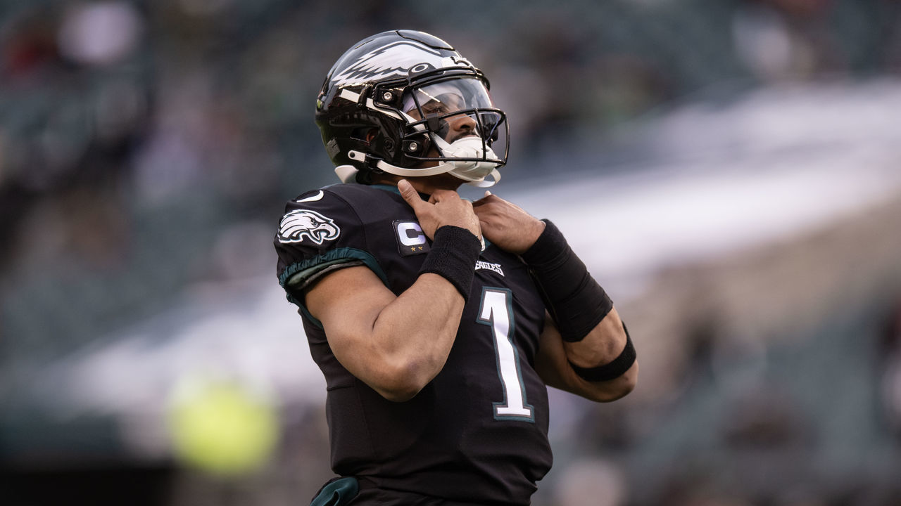 PHILADELPHIA, PA - JANUARY 08: Philadelphia Eagles quarterback Jalen Hurts (1) during pregame of the National Football league game between the New York Giants and Philadelphia Eagles on January 8, 2023 at Lincoln Financial Field in Philadelphia, PA