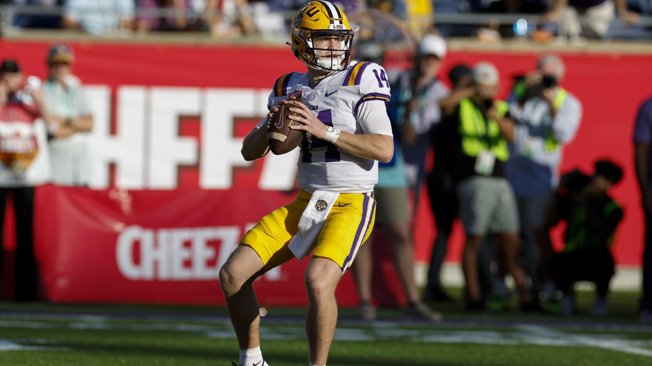 ORLANDO, FL - JANUARY 02: LSU Tigers quarterback Walker Howard (14) throws a pass during the Cheez-It Citrus Bowl between the LSU Tigers and the Purdue Boilermakers on January 2, 2023 at Camping World Stadium in Orlando, Fl.