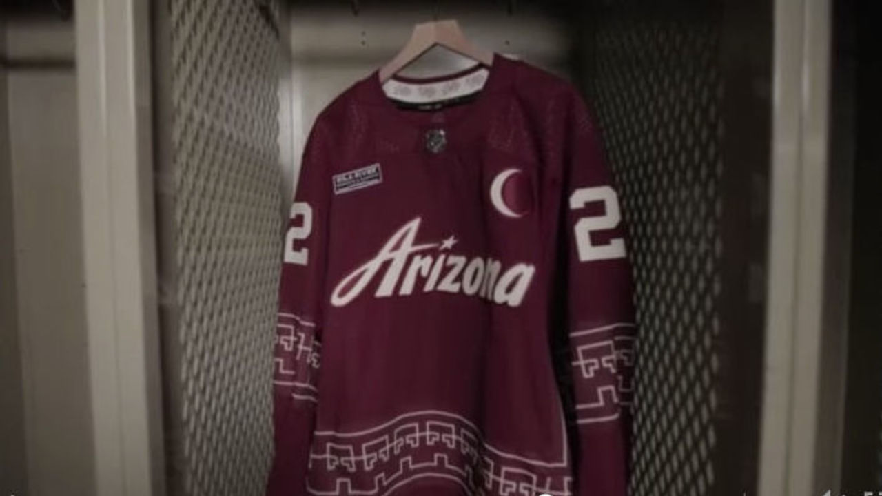 Coyotes reveal new 'Desert Night' 3rd jersey | theScore.com
