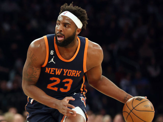 Knicks' Robinson out at least 3 weeks due to fractured thumb | theScore.com