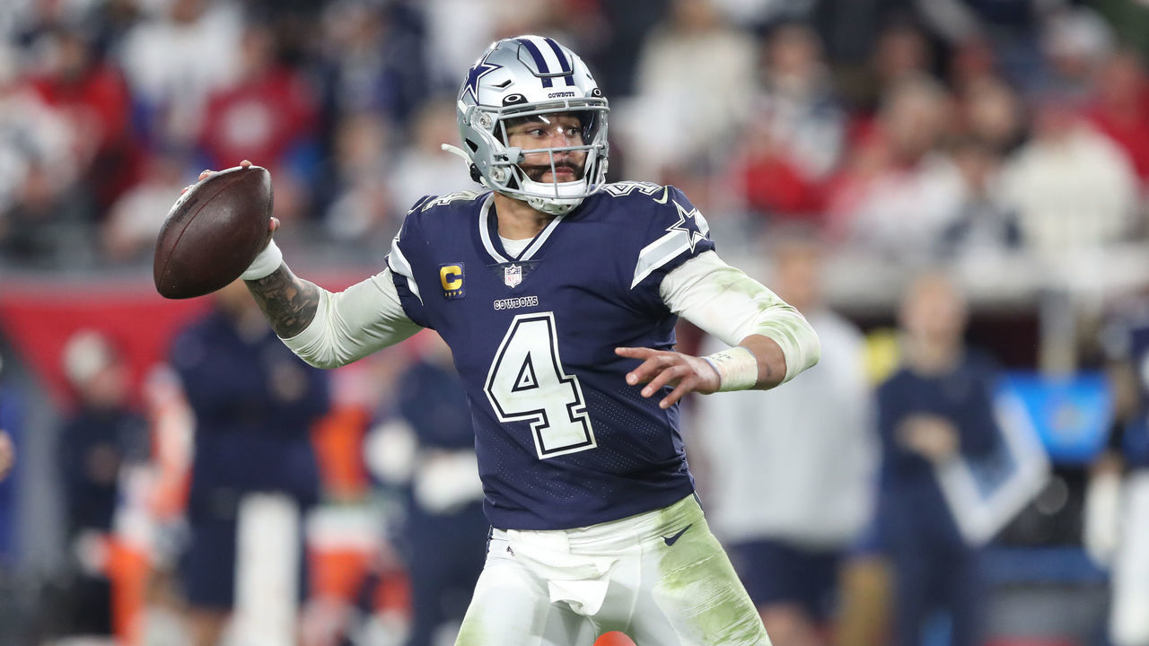 TAMPA, FL - JANUARY 16: Dallas Cowboys quarterback Dak Prescott (4) throws a pass during the NFC Wild Card Playoff game between the Dallas Cowboys and the Tampa Bay Buccaneers on January 16, 2023 at Raymond James Stadium in Tampa, Florida.
