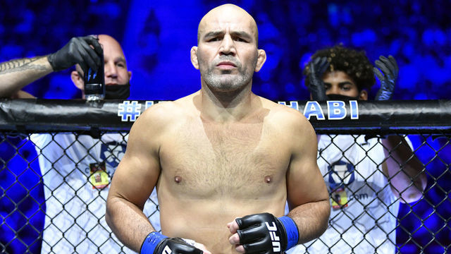 ABU DHABI, UNITED ARAB EMIRATES - OCTOBER 30: Glover Teixeira of Brazil prepares to fight Jan Blachowicz in the UFC light heavyweight championship fight during the UFC 267 event at Etihad Arena on October 30, 2021 in Yas Island, Abu Dhabi, United Arab Emirates.