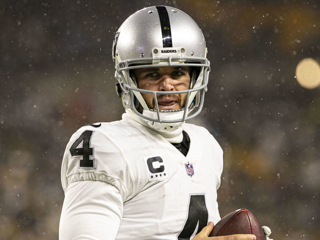 Raiders QB Derek Carr set for long-awaited playoff debut