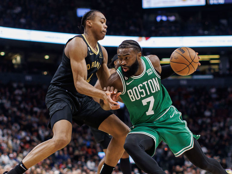 Celtics Beat Raptors, Extend Winning Streak To 9 Games | TheScore.com