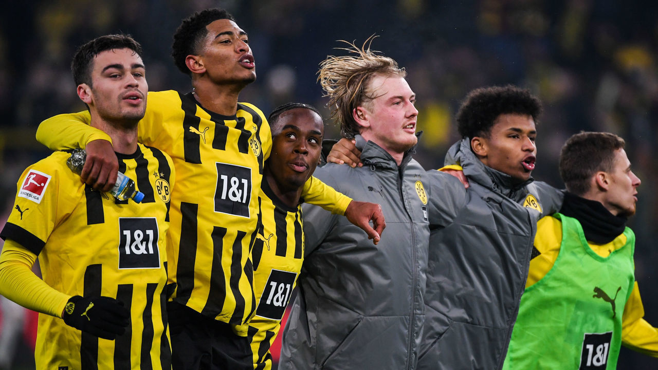 DORTMUND, GERMANY - JANUARY 22: Giovanni Reyna, Jude Bellingham, Jamie Bynoe-Gittens, Julian Brandt and Karim Adeyemi (L-R) of Dortmund celebrating victory after the Bundesliga match between Borussia Dortmund and FC Augsburg at Signal Iduna Park on January 22, 2023 in Dortmund, Germany.