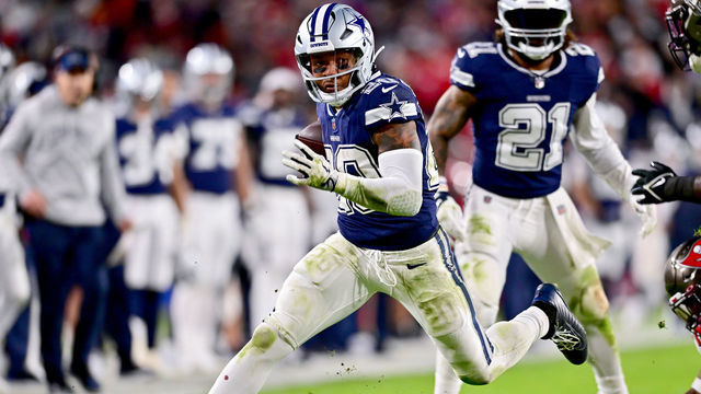 TAMPA, FLORIDA - JANUARY 16: Tony Pollard #20 of the Dallas Cowboys carries the ball against the Tampa Bay Buccaneers during the third quarter in the NFC Wild Card playoff game at Raymond James Stadium on January 16, 2023 in Tampa, Florida.