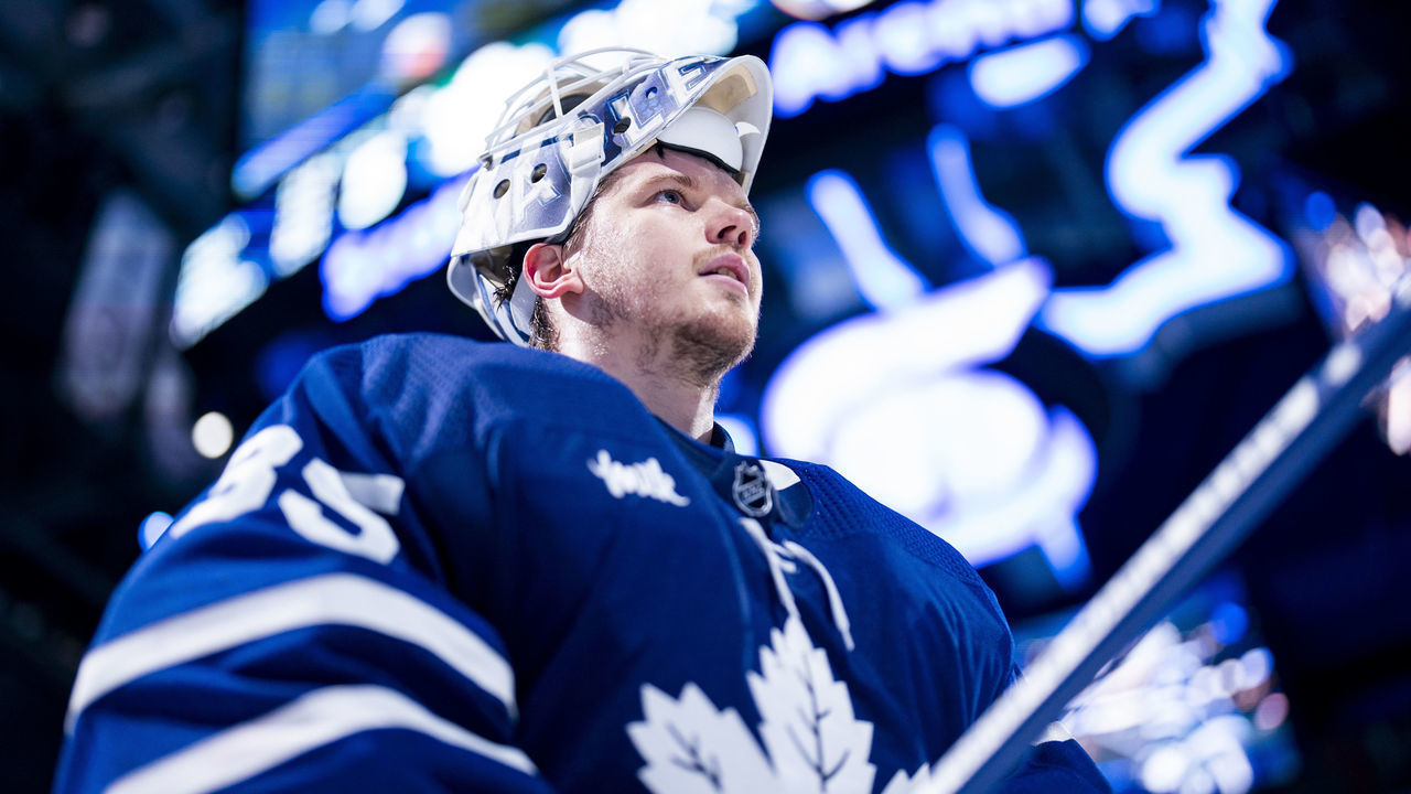 TORONTO, ON - JANUARY 17: Ilya Samsonov #35 of the Toronto Maple Leafs salutes the crowd after receiving a star of the game after defeating the Florida Panthers at the Scotiabank Arena on January 17, 2023 in Toronto, Ontario, Canada.