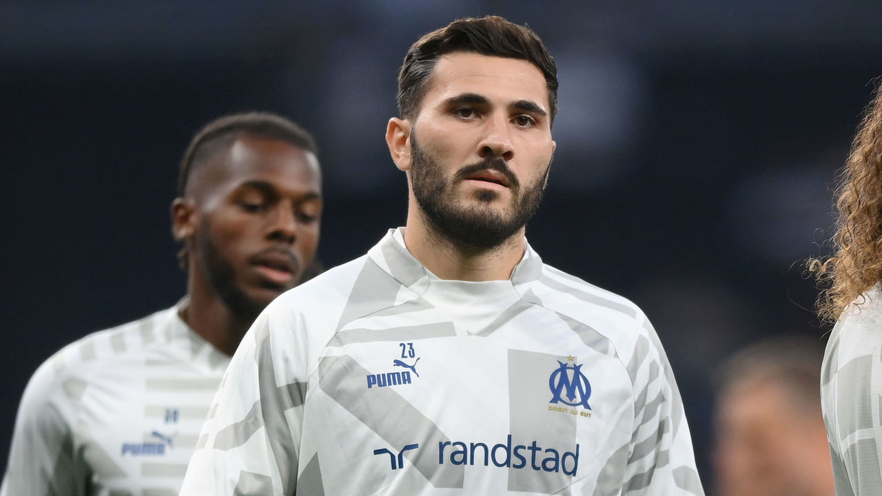 LONDON, ENGLAND - SEPTEMBER 07: Sead Kolasinac of Marseille warms up prior to the UEFA Champions League group D match between Tottenham Hotspur and Olympique Marseille at Tottenham Hotspur Stadium on September 07, 2022 in London, England.