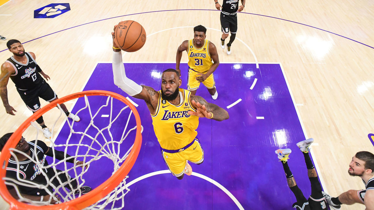 LOS ANGELES, CA - JANUARY 24: LeBron James #6 of the Los Angeles Lakers drives to the basket during the game against the LA Clippers on January 24, 2023 at Crypto.Com Arena in Los Angeles, California. NOTE TO USER: User expressly acknowledges and agrees that, by downloading and/or using this Photograph, user is consenting to the terms and conditions of the Getty Images License Agreement. Mandatory Copyright Notice: Copyright 2023 NBAE