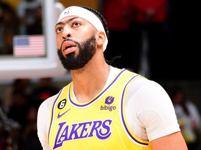 LOS ANGELES, CA - JANUARY 25: Anthony Davis #3 of the Los Angeles Lakers looks on during the game against the San Antonio Spurs on January 25, 2023 at Crypto.Com Arena in Los Angeles, California. NOTE TO USER: User expressly acknowledges and agrees that, by downloading and/or using this Photograph, user is consenting to the terms and conditions of the Getty Images License Agreement. Mandatory Copyright Notice: Copyright 2023 NBAE