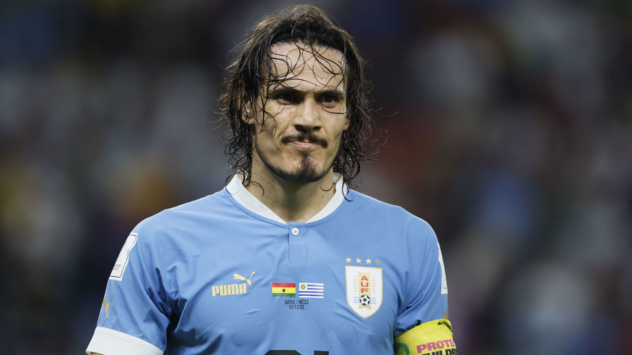 AL WAKRAH, QATAR - DECEMBER 02: Edinson Cavani of Uruguay stood during the FIFA World Cup Qatar 2022 Group H match between Ghana and Uruguay at Al Janoub Stadium on December 02, 2022 in Doha, Qatar..