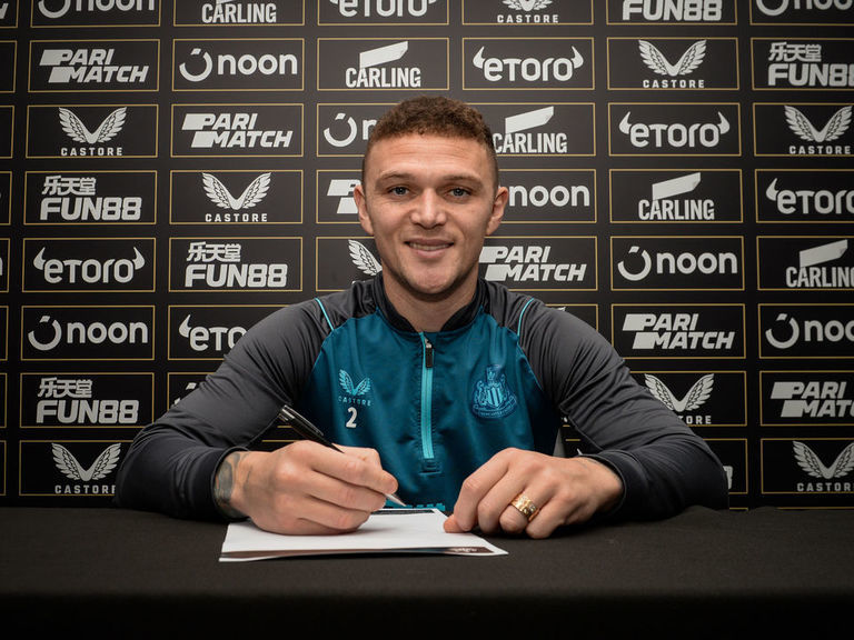 Trippier extends Newcastle contract through 2025