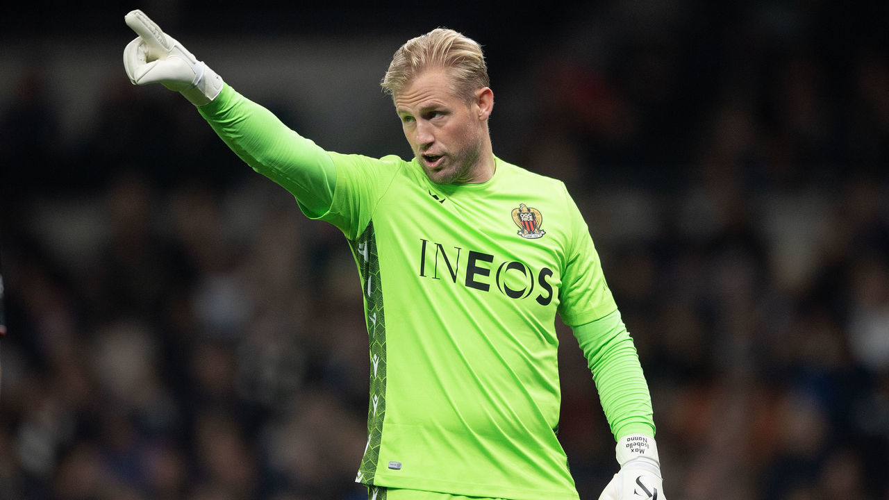 LONDON, ENGLAND - DECEMBER 21: Kasper Schmeichel of OGC Nice during the Friendly match between Tottenham Hotpsur and OGC Nice at Tottenham Hotspur Stadium on December 21, 2022 in London, England.