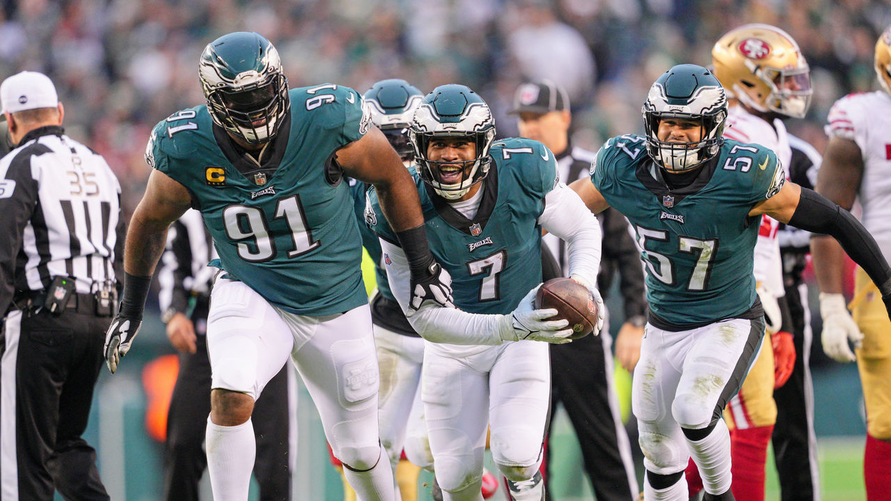 PHILADELPHIA, PA - JANUARY 29: Philadelphia Eagles linebacker Haason Reddick (7) celebrates his fumble recovery during the Championship game between the San Fransisco 49ers and the Philadelphia Eagles on January 29, 2023.